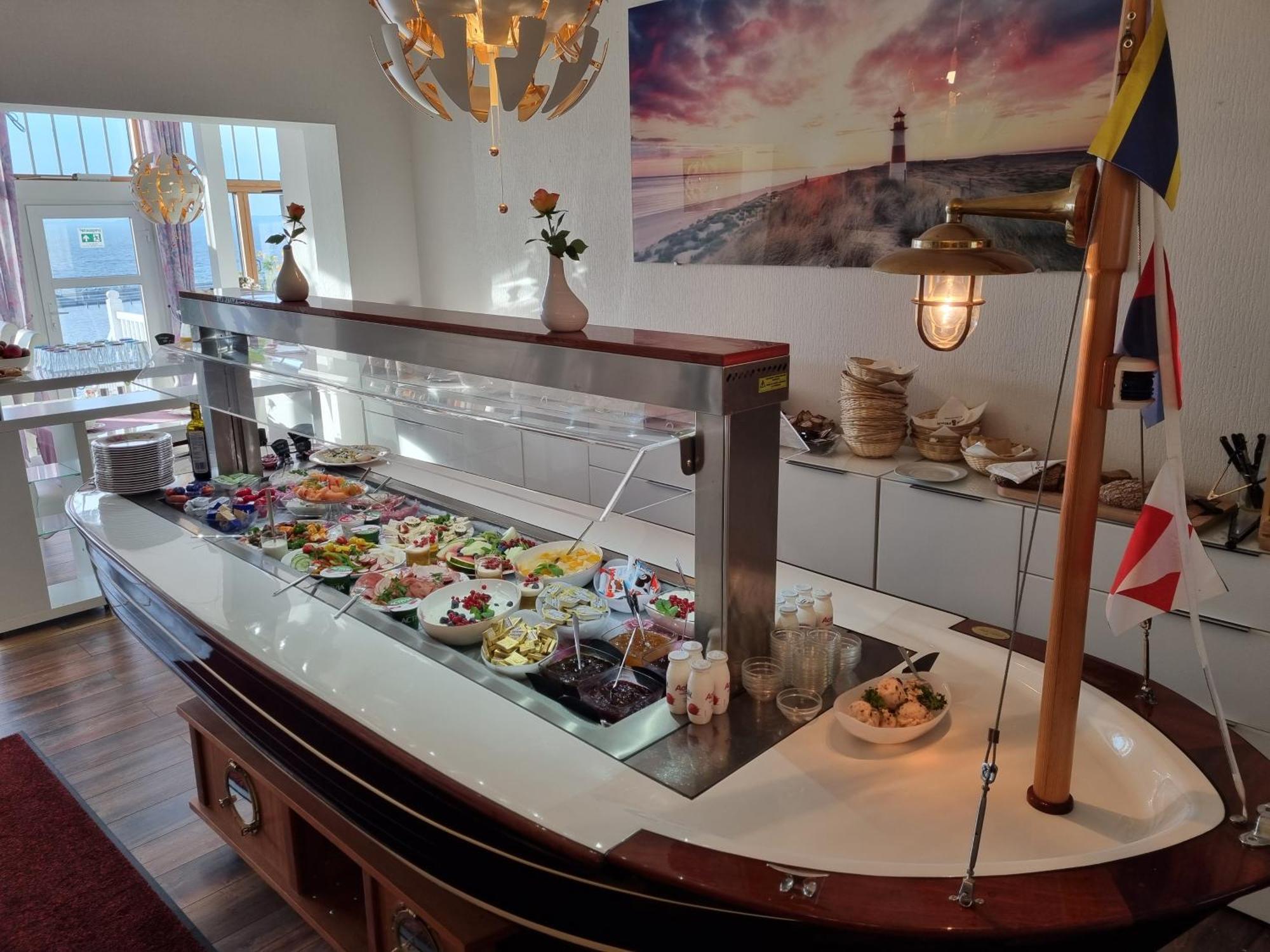 Hotel Waterkant Sassnitz Dış mekan fotoğraf